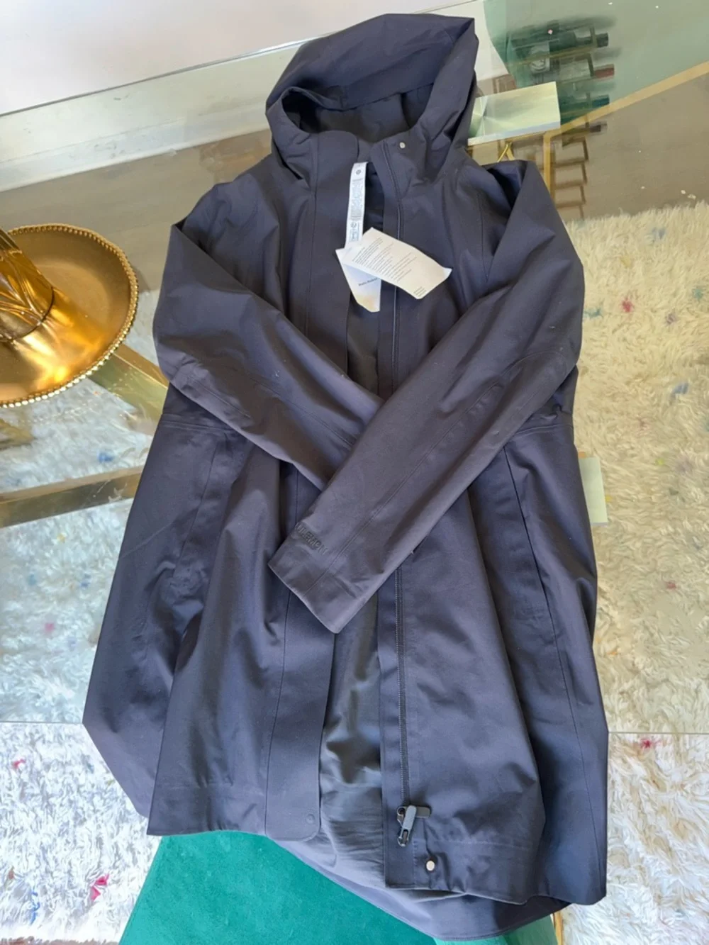 lululemon Black Athletic Jacket with Subtle Logo - Picture 2 of 6